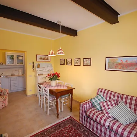 Tenuta La Cipresseta Apartment